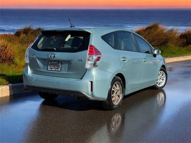 2015 Toyota Prius v  - 22736275 - 7