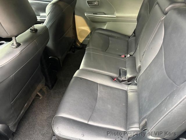 2015 Toyota Prius v 5dr Wagon Five - 23021587 - 13