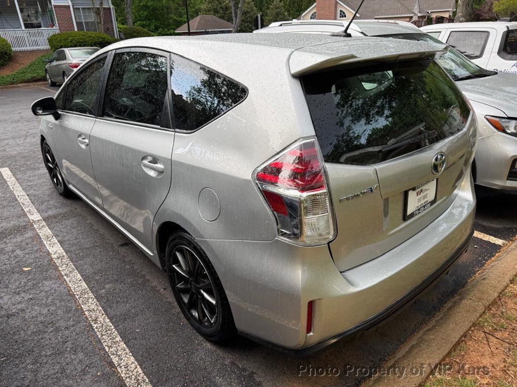 2015 Toyota Prius v 5dr Wagon Five - 23021587 - 6