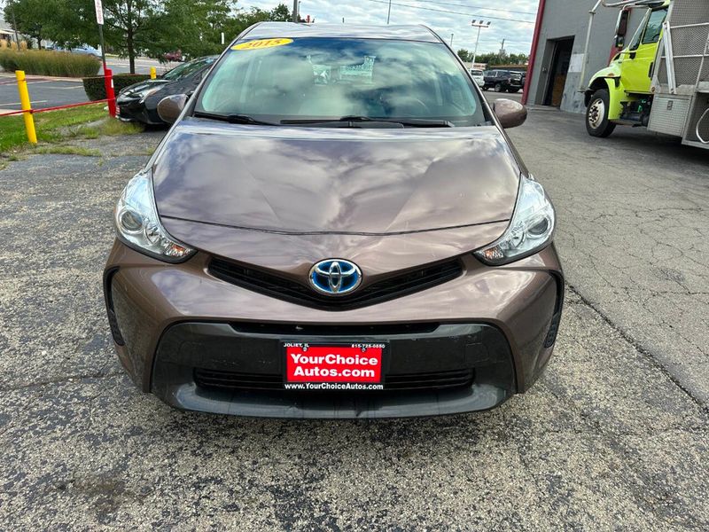 2015 Toyota Prius v 5dr Wagon Three - 22905725 - 11