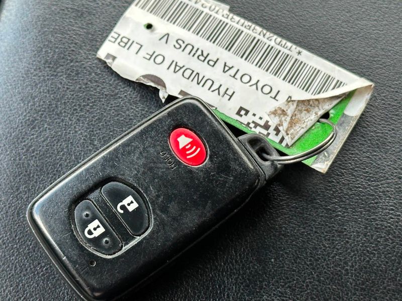 2015 Toyota Prius v 5dr Wagon Three - 22905725 - 50