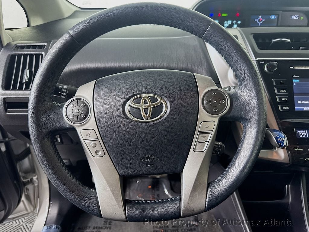 2015 Toyota Prius v TWO - 22734210 - 10