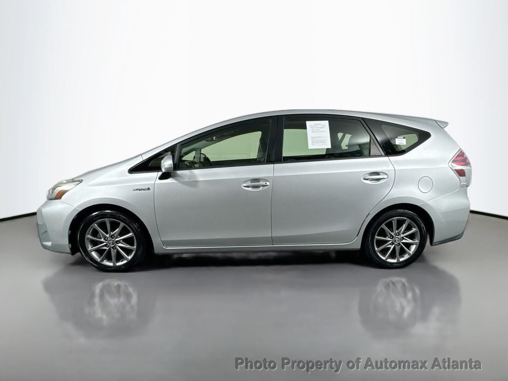 2015 Toyota Prius v TWO - 22734210 - 7