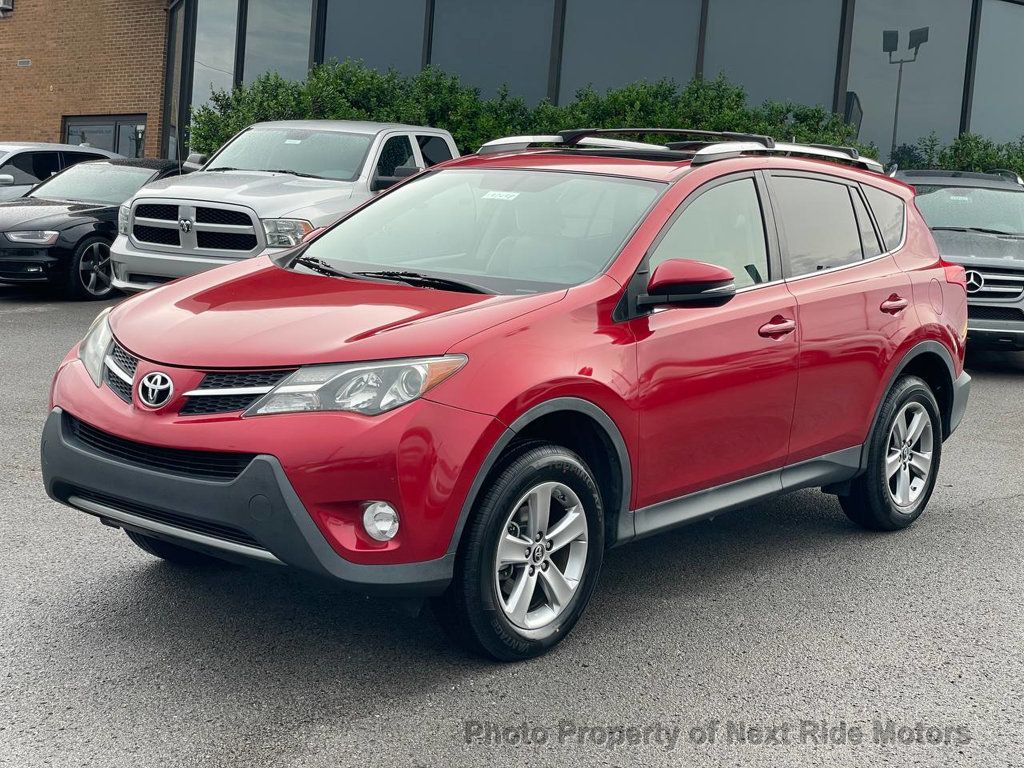 2015 Toyota RAV4 XLE photo 3