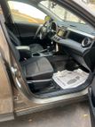 2015 Toyota RAV4 AWD 4dr LE - 22940984 - 9