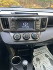 2015 Toyota RAV4 AWD 4dr LE - 22940984 - 10