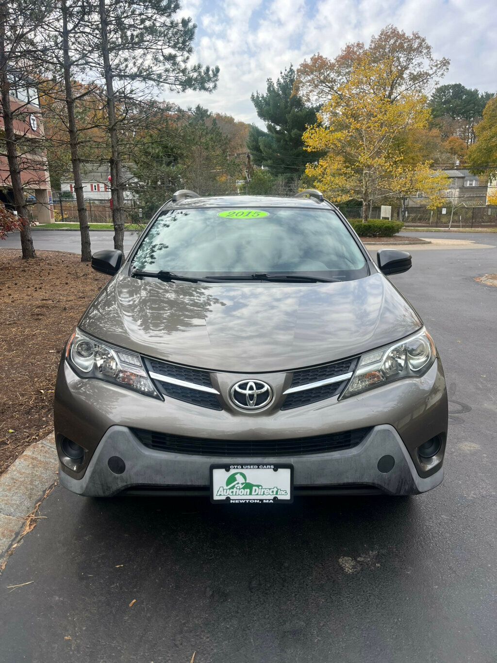 2015 Toyota RAV4 AWD 4dr LE - 22940984 - 1