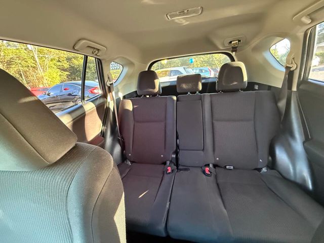 2015 Toyota RAV4 AWD 4dr LE - 22932576 - 12