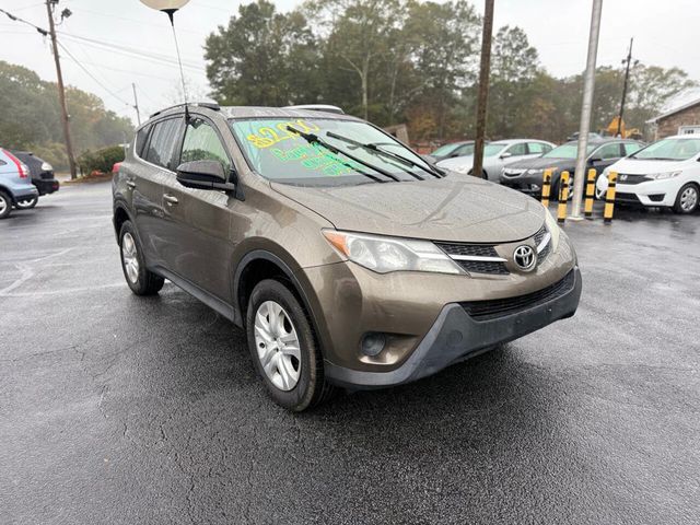 2015 Toyota RAV4 AWD 4dr LE - 22932576 - 16
