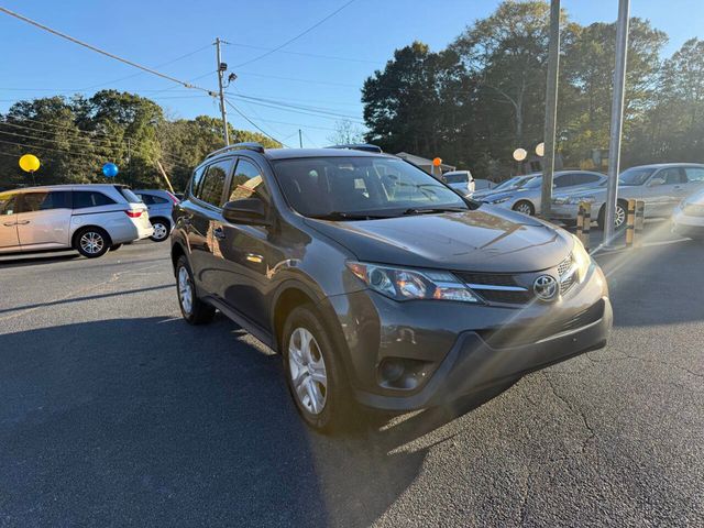 2015 Toyota RAV4 AWD 4dr LE - 22932576 - 1