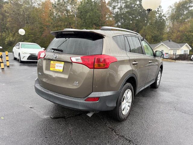2015 Toyota RAV4 AWD 4dr LE - 22932576 - 19