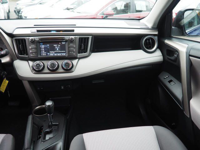 2015 Toyota RAV4 AWD 4dr LE - 18340665 - 21