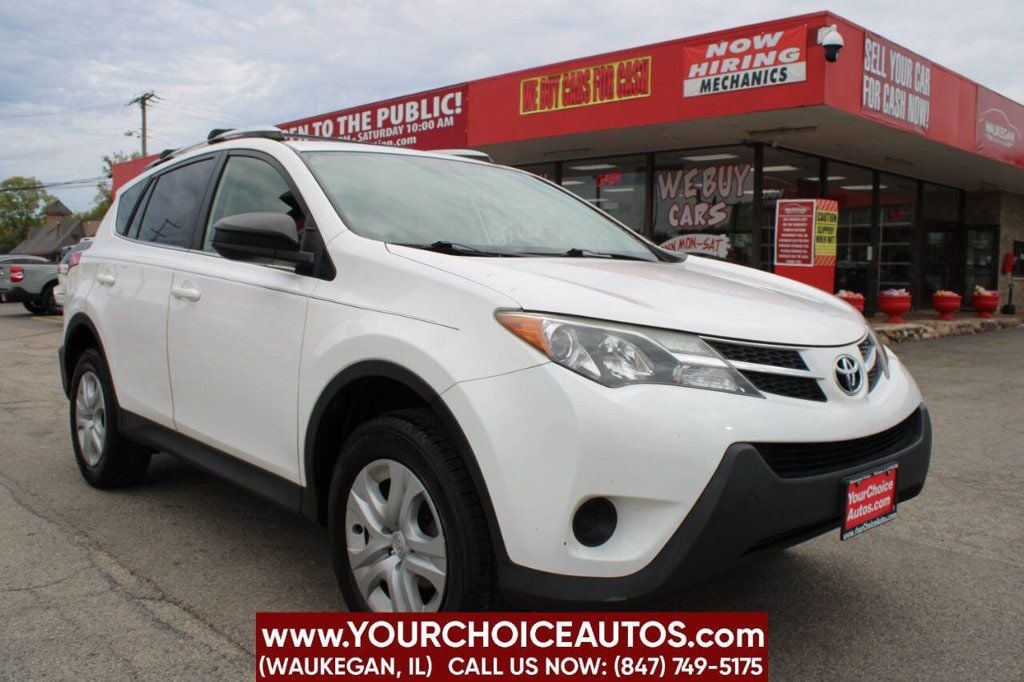 2015 Toyota RAV4 AWD 4dr LE - 22624252 - 2