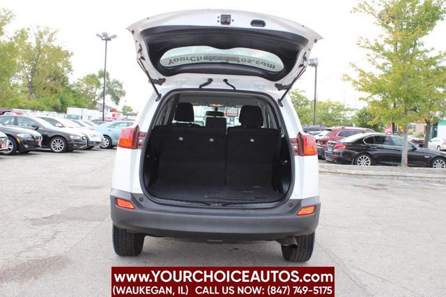 2015 Toyota RAV4 AWD 4dr LE - 22624252 - 36