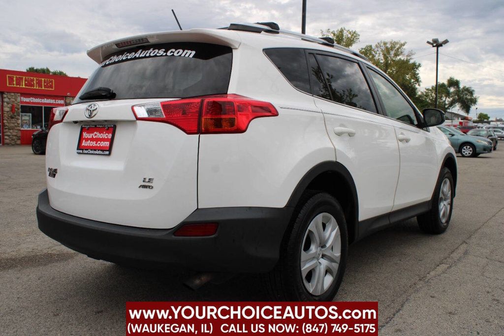 2015 Toyota RAV4 AWD 4dr LE - 22624252 - 4