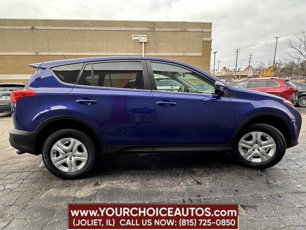 2015 Toyota RAV4 AWD 4dr LE - 22674919 - 5