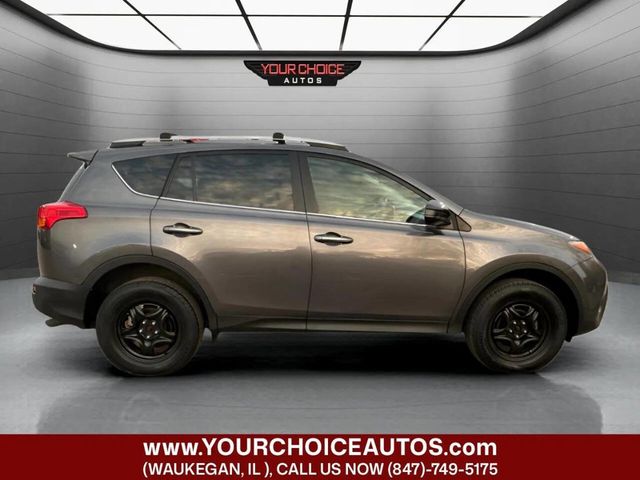 2015 Toyota RAV4 AWD 4dr LE - 22949706 - 5
