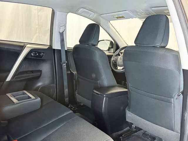 2015 Toyota RAV4 AWD 4dr LE - 23057898 - 28