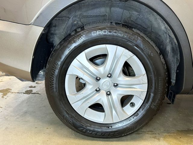 2015 Toyota RAV4 AWD 4dr LE - 23057898 - 35