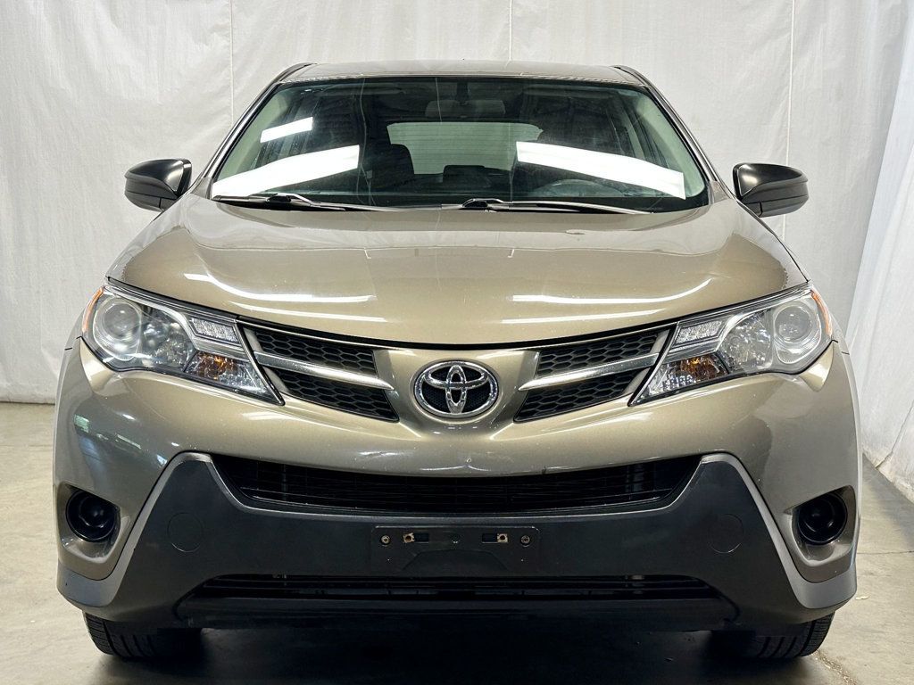 2015 Toyota RAV4 AWD 4dr LE - 23057898 - 4