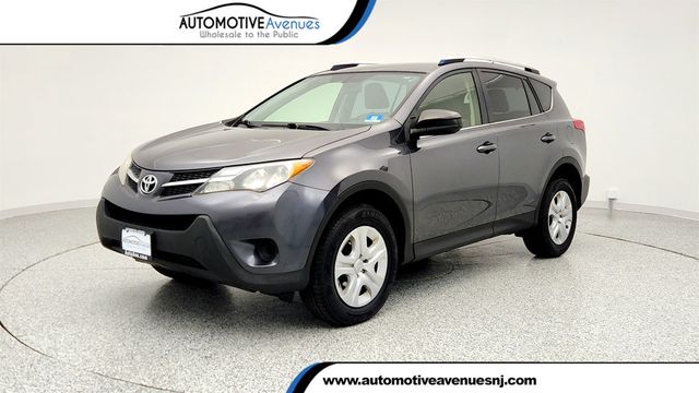 2015 Toyota RAV4 AWD 4dr LE - 22970632 - 0