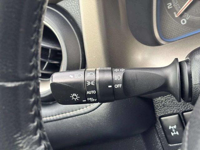 2015 Toyota RAV4 AWD 4dr Limited - 23045405 - 30