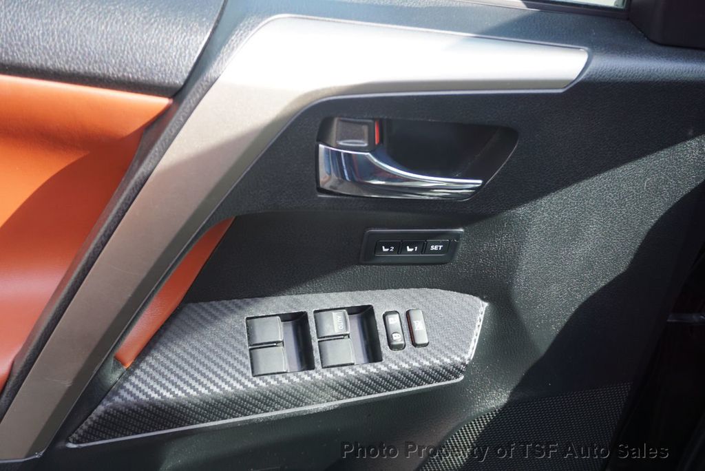2015 Toyota RAV4 AWD 4dr Limited NAVI REAR CAM SUNROOF HOT SEATS 2 TONE LEATHER  - 22106980 - 28