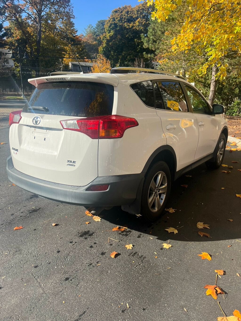 2015 Toyota RAV4 AWD 4dr XLE - 22631205 - 3