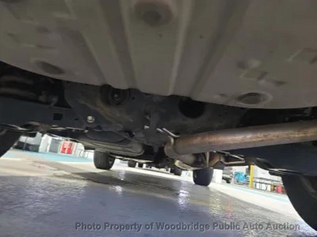 2015 Toyota RAV4 AWD 4dr XLE - 23003398 - 10