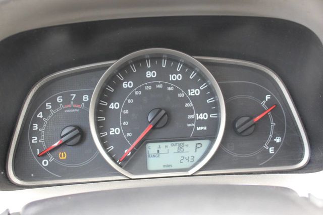 2015 Toyota RAV4 AWD 4dr XLE - 22883871 - 14