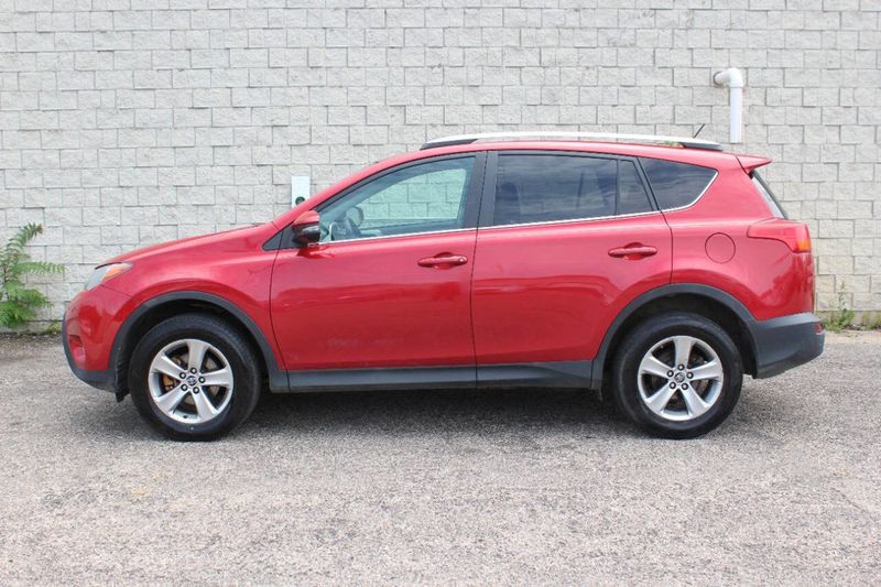 2015 Toyota RAV4 AWD 4dr XLE - 22883871 - 1