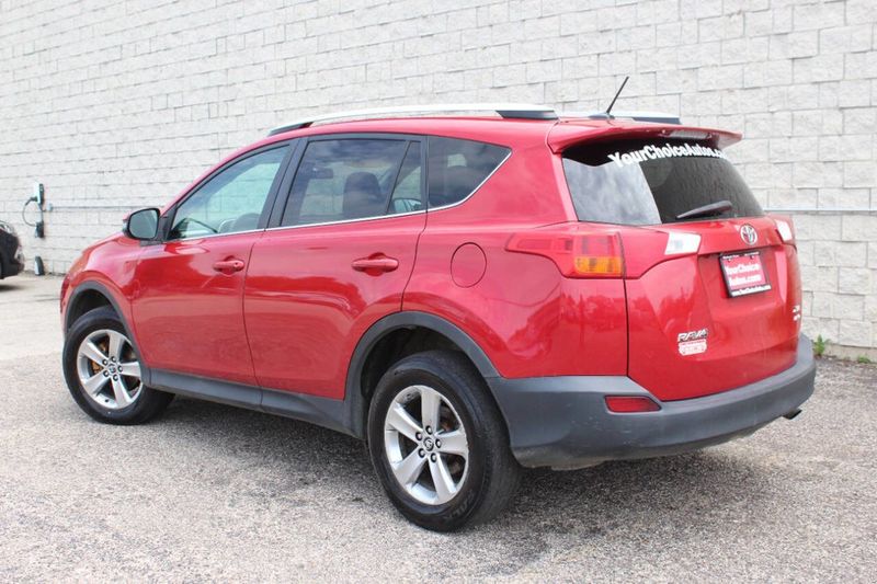 2015 Toyota RAV4 AWD 4dr XLE - 22883871 - 2