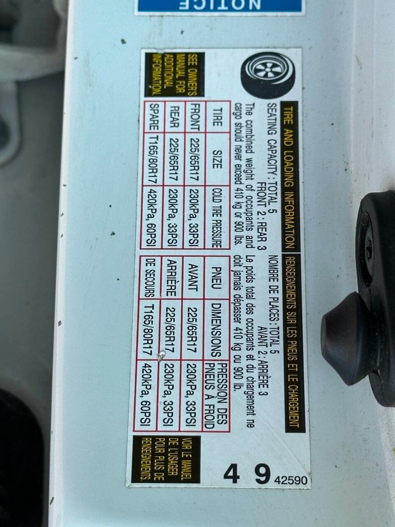 2015 Toyota RAV4 AWD 4dr XLE - 22895286 - 10