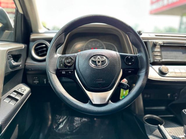 2015 Toyota RAV4 AWD 4dr XLE - 22895286 - 7