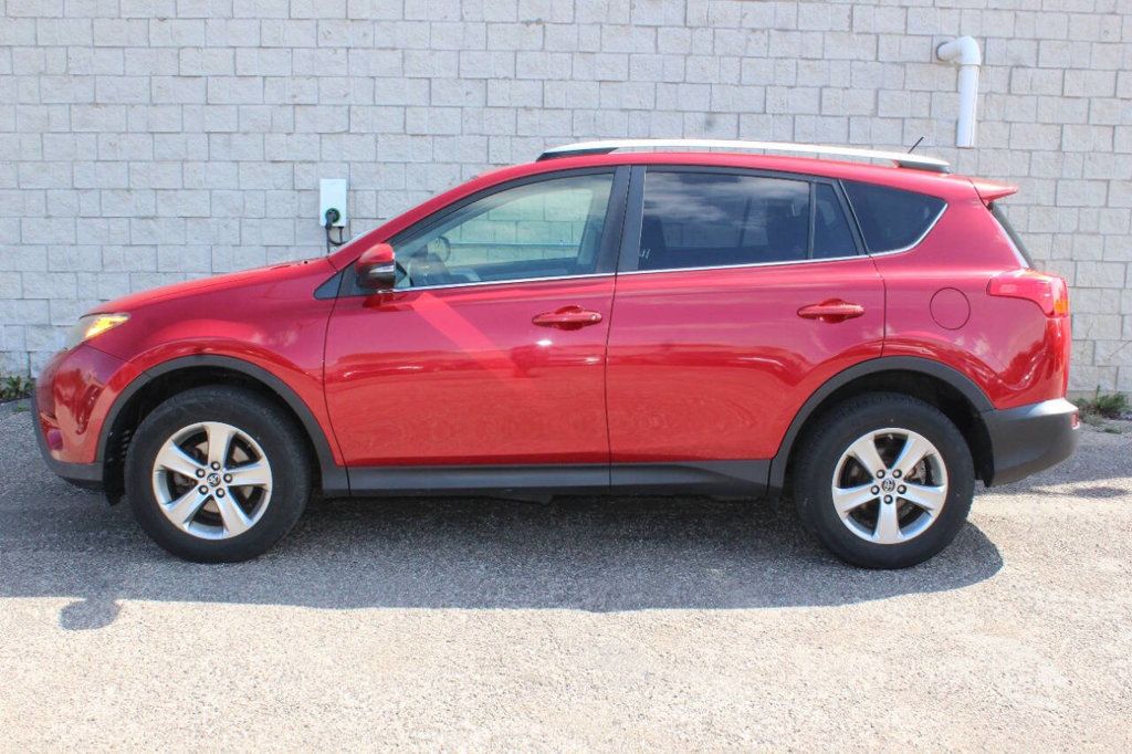 2015 Toyota RAV4 AWD 4dr XLE - 22921270 - 1
