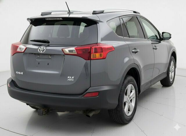 2015 Toyota RAV4 AWD 4dr XLE - 22980572 - 5