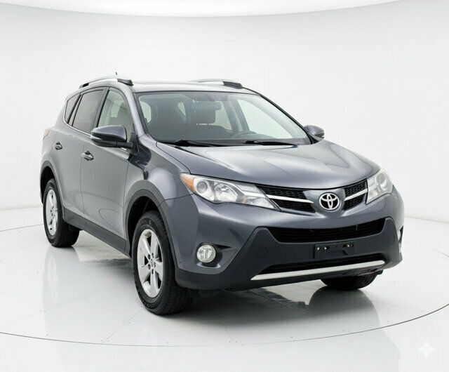 2015 Toyota RAV4 AWD 4dr XLE - 22980572 - 7
