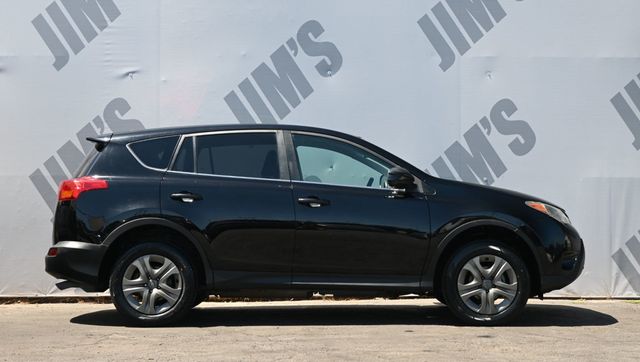 2015 Toyota RAV4 FWD 4dr LE - 23041737 - 3