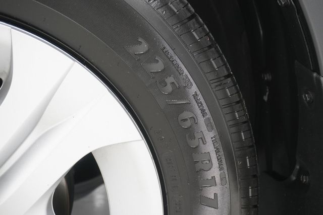 2015 Toyota RAV4 FWD 4dr LE - 22997331 - 24