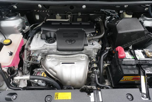 2015 Toyota RAV4 FWD 4dr LE - 22997331 - 26