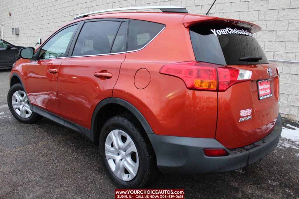 2015 Toyota RAV4 FWD 4dr LE - 22748767 - 2