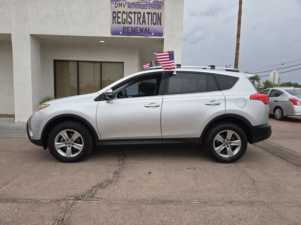2015 Toyota RAV4 FWD 4dr XLE - 22915571 - 1
