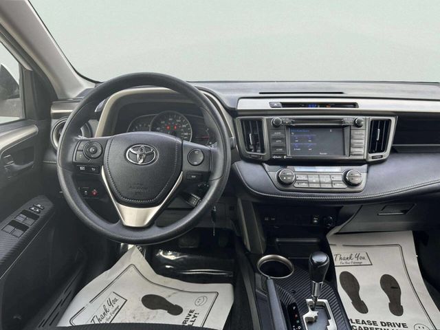 2015 Toyota RAV4 FWD 4dr XLE - 23030349 - 15