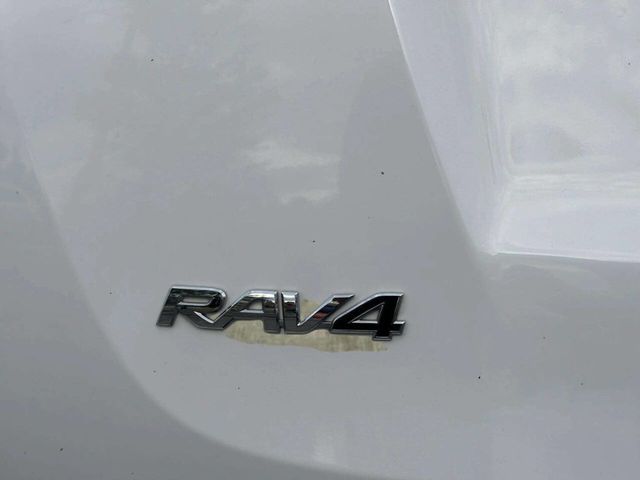 2015 Toyota RAV4 FWD 4dr XLE - 23030349 - 34