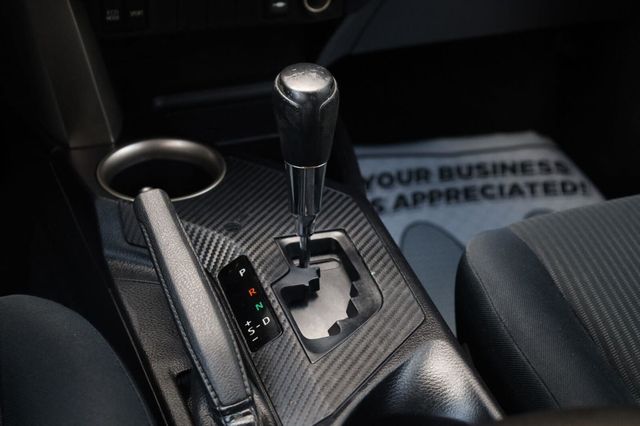 2015 Toyota RAV4 LE - 23059515 - 41