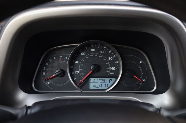 2015 Toyota RAV4 LE - 23059515 - 42