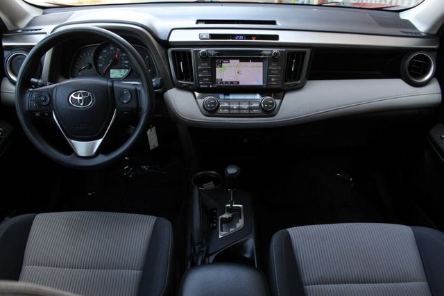 2015 Toyota RAV4 ONE OWNER AWD XLE W/ NAVIGATION. MOONROOF - 23053262 - 11
