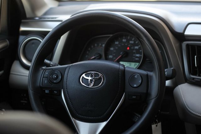 2015 Toyota RAV4 ONE OWNER AWD XLE W/ NAVIGATION. MOONROOF - 23053262 - 26