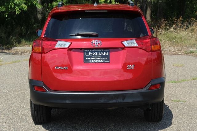 2015 Toyota RAV4 ONE OWNER AWD XLE W/ NAVIGATION. MOONROOF - 23053262 - 4