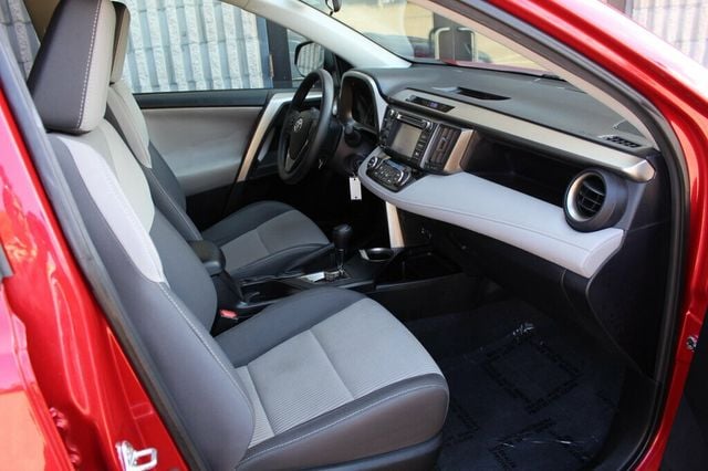 2015 Toyota RAV4 ONE OWNER AWD XLE W/ NAVIGATION. MOONROOF - 23053262 - 7